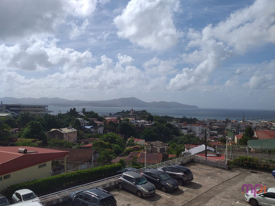 Location Appartement Fort-de-France  750 €