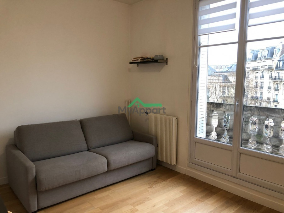 Location Appartement PARIS 9EME ARRONDISSEMENT  930 €