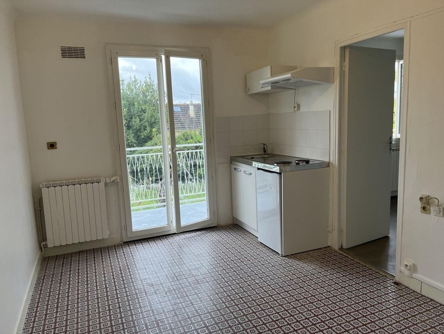 Location Appartement OSNY  750 €