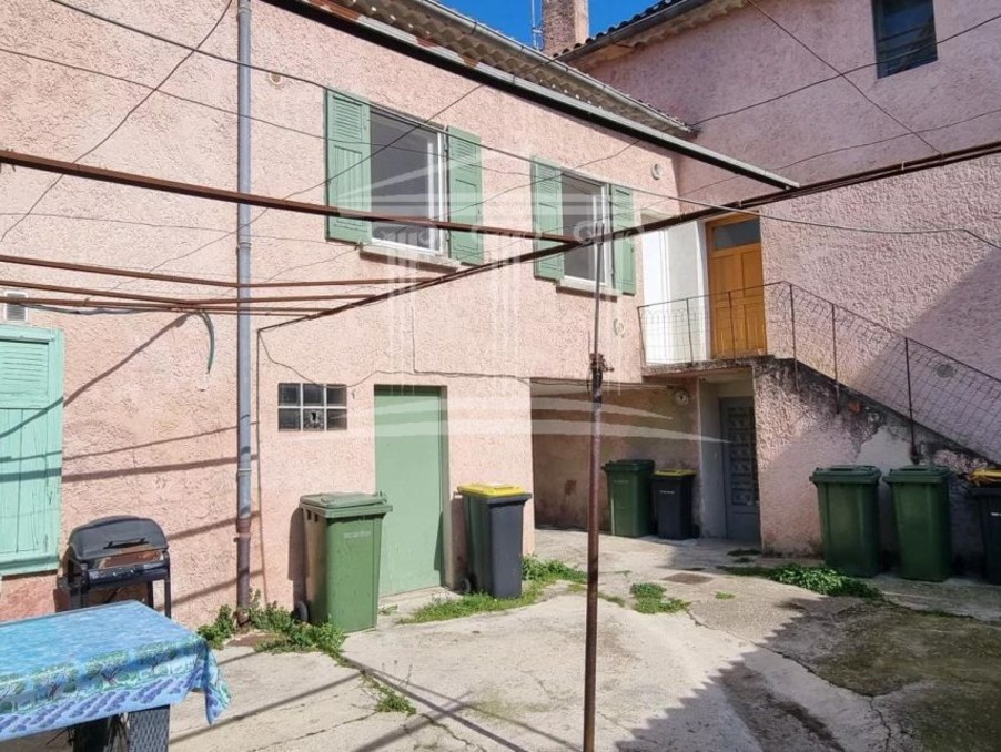 Vente Autre SORGUES  320 000 €