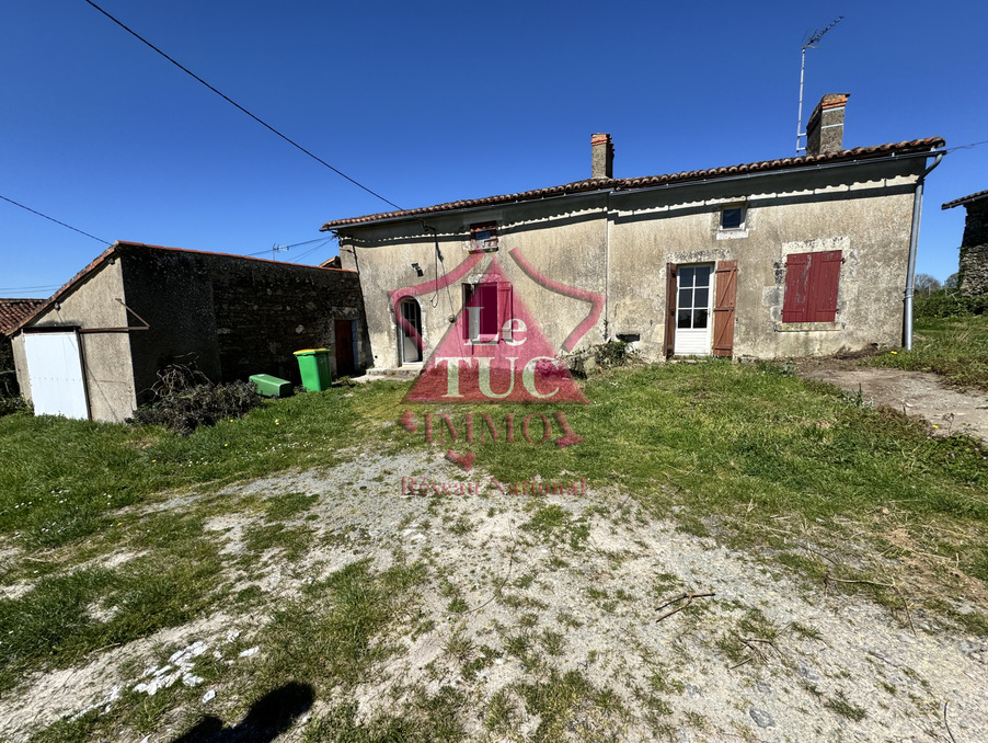 Vente Maison Fenioux  103 000 €