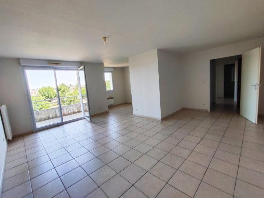 Location Appartement POITIERS  690 €