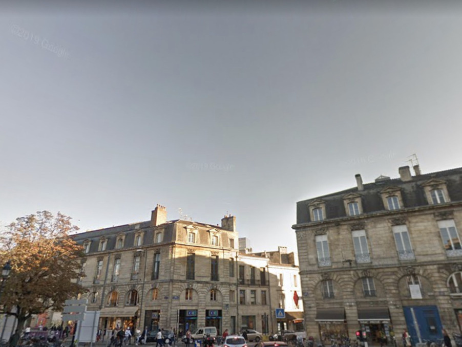 Location Local Bordeaux 1 020 €