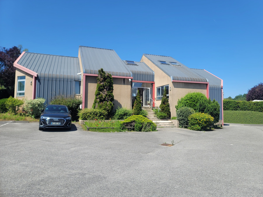 Vente Local Linas 1 037 000 €