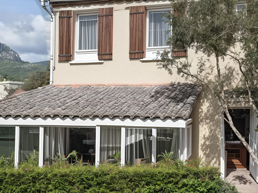 Vente Maison TOULON  270 000 €