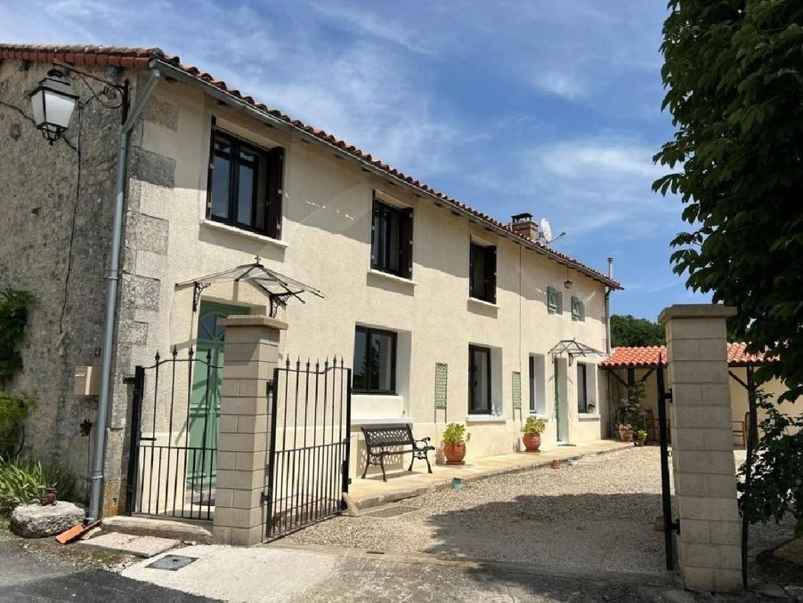 Vente Maison NANTEUIL EN VALLEE  260 000 €