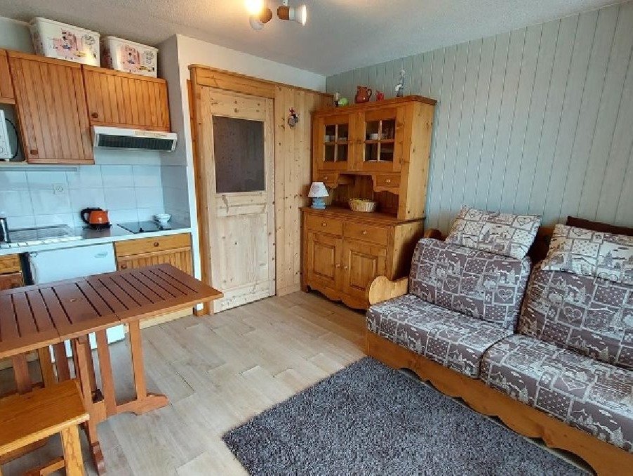 Vente Appartement OZ  160 000 €