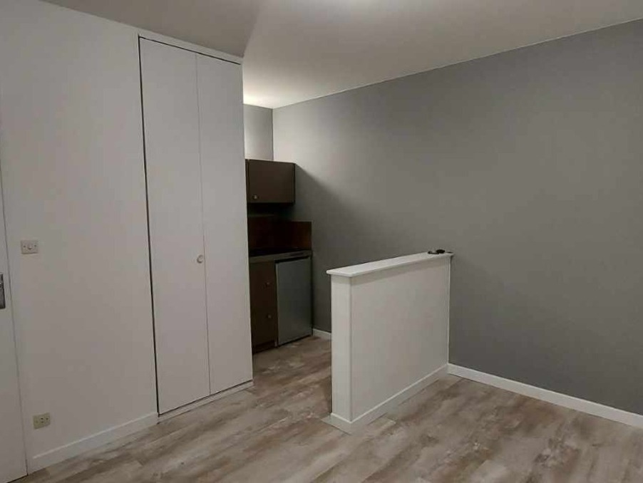 Location Appartement DIJON  400 €
