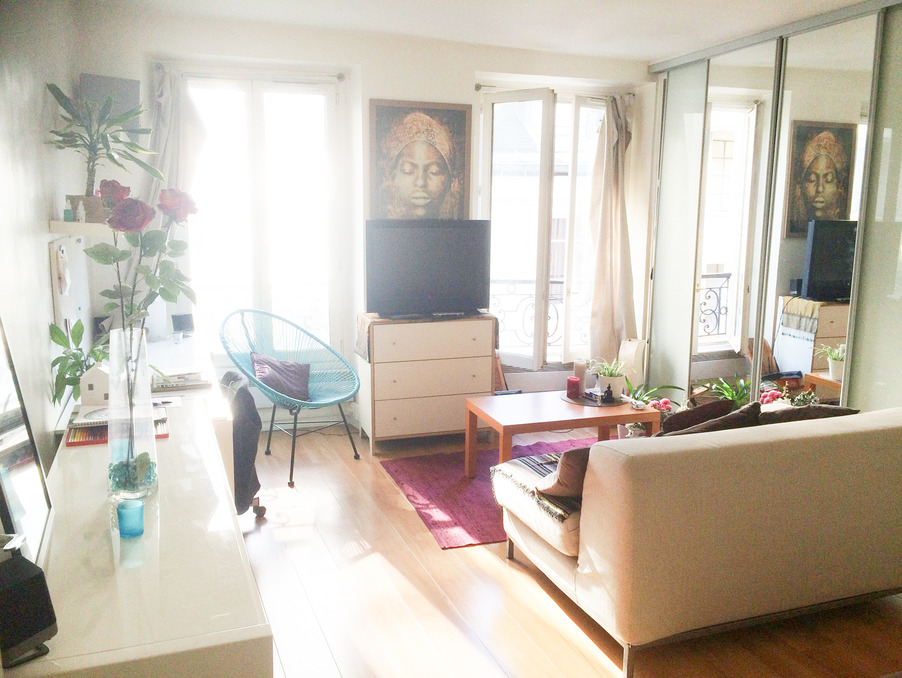 Location Appartement Paris 1 161 €