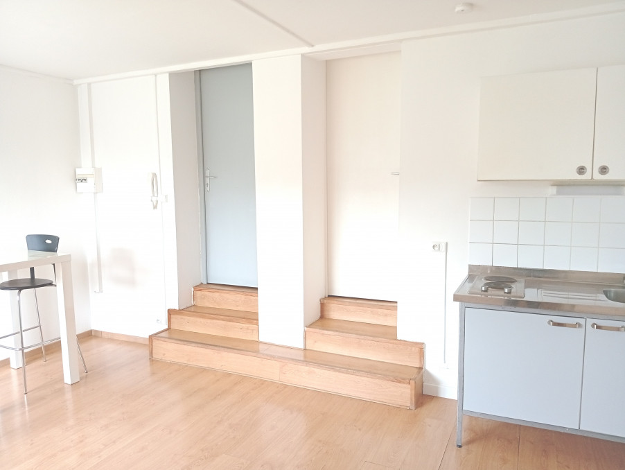Location Maison AULNOYE AYMERIES  300 €