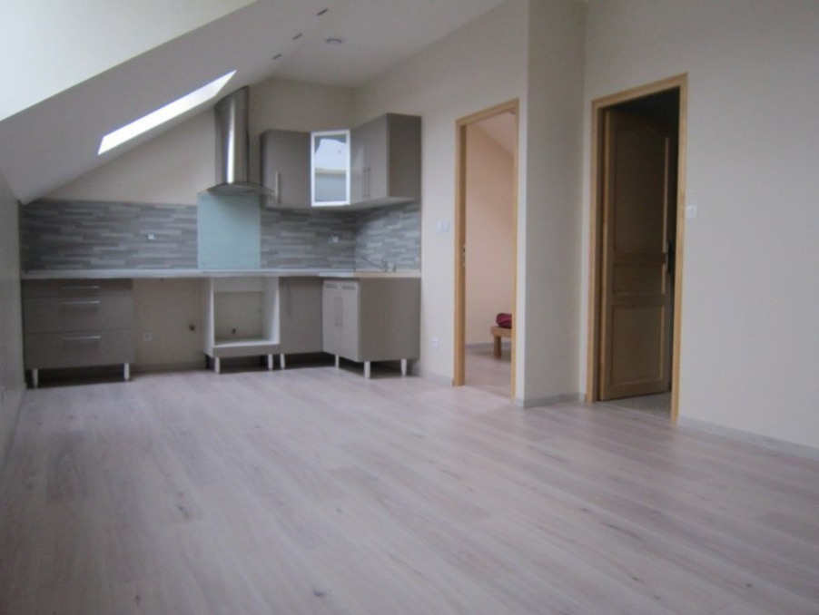 Location Appartement CHAUMONT  400 €