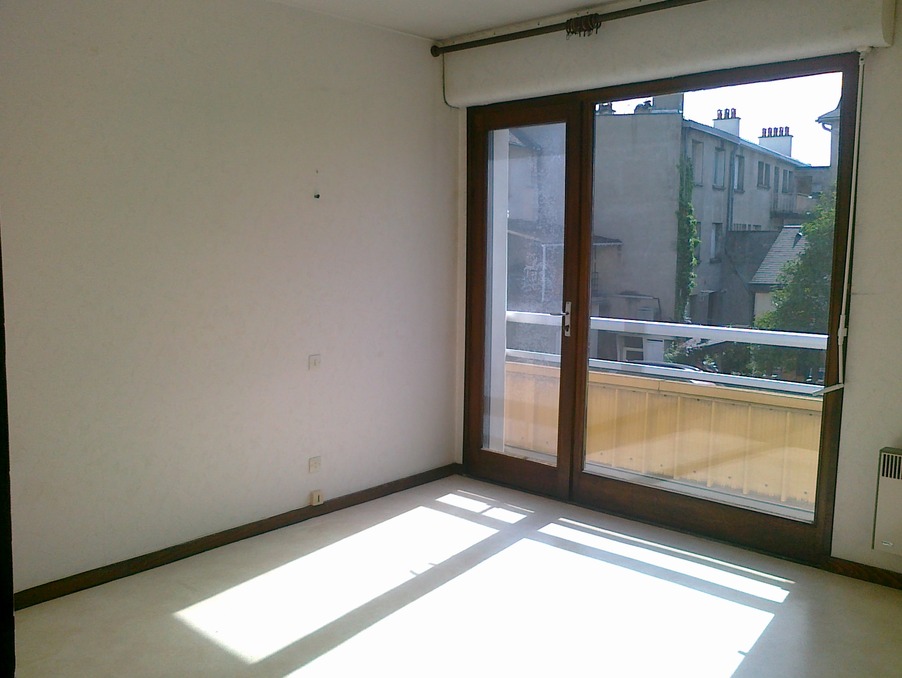 Location Appartement USSEL  440 €