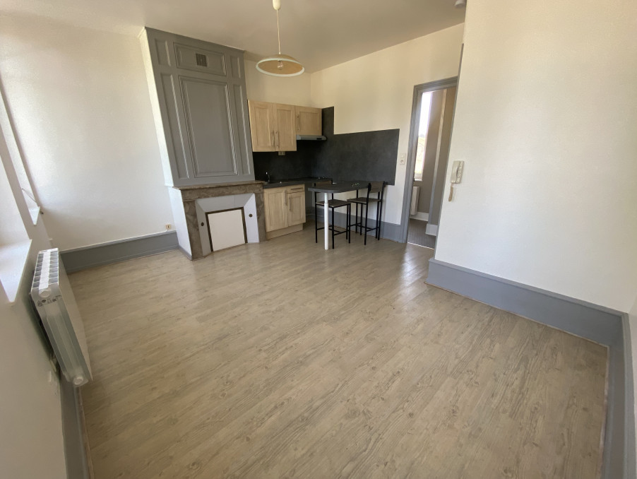Location Appartement ABBEVILLE  450 €